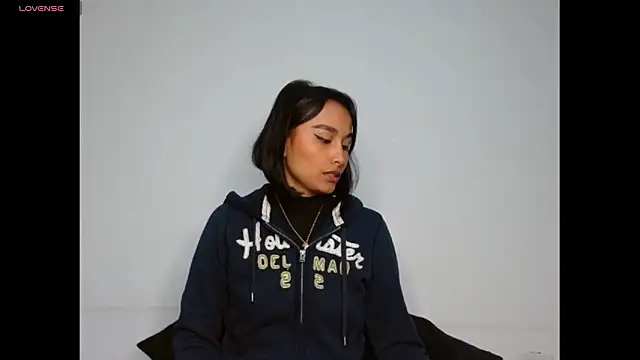 Gia Lee online show from 02/26/26, 02:21