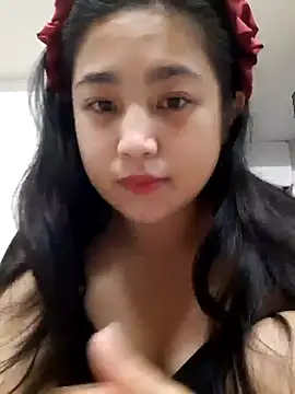 Minn-cute online show from 10/01/25, 01:17