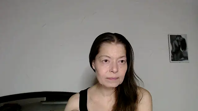 SexySarah177 online show from 02/04/26, 09:31