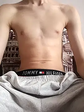 Snapshot of Avtodig chatting on 09/27/25, 11:04 Avtodig online show from 09/27/25, 11:04