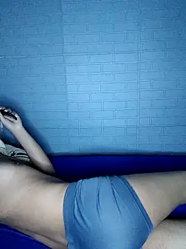 Snapshot of novinho_safado__ chatting on 11/21/25, 04:22 novinho safado online show from 11/21/25, 04:22