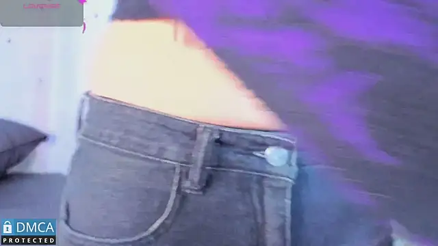 nena cupcake  online show from 03/23/26, 11:03