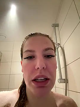 Chloemillerrxx online show from 11/23/25, 01:33