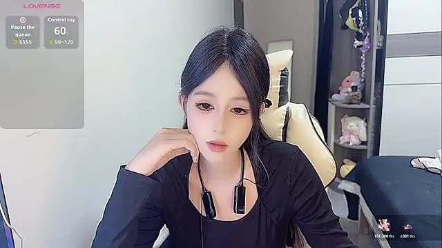 coco coco cc online show from 10/28/25, 06:43