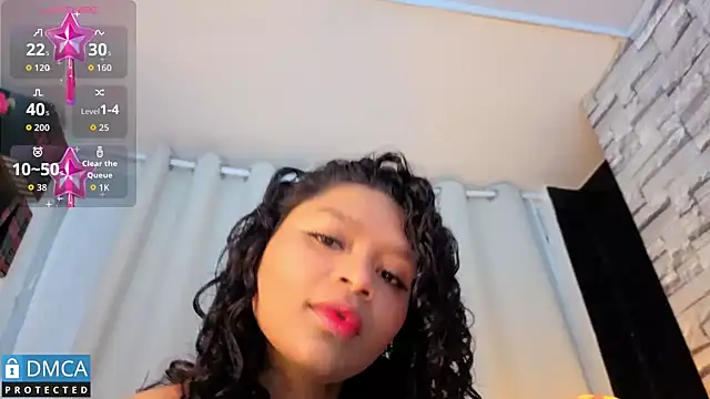 leidy morales  online show from 10/27/25, 10:30