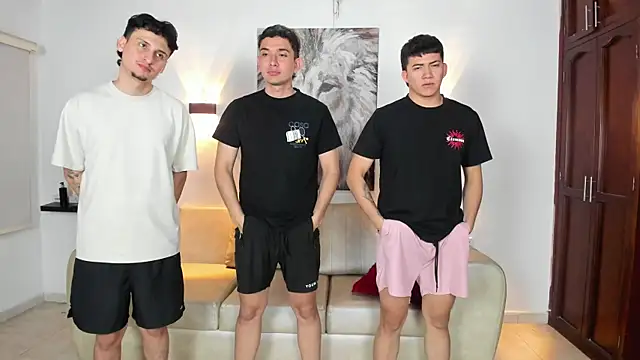 Snapshot of Brutal_primium chatting on 02/18/26, 01:12 Brutal primium online show from 02/18/26, 01:12