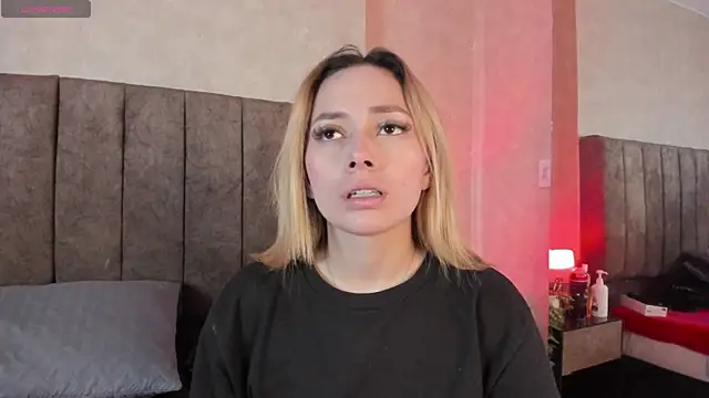 LanaMills  online show from 01/16/26, 05:22