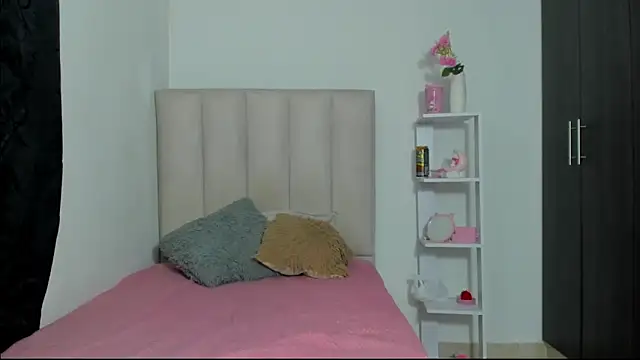 ImEmily444 online show from 11/23/25, 03:39