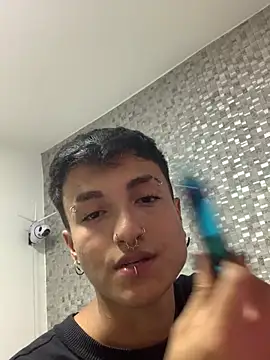 Snapshot of Milan_Bach chatting on 03/21/26, 08:19 Milan Bach online show from 03/21/26, 08:19