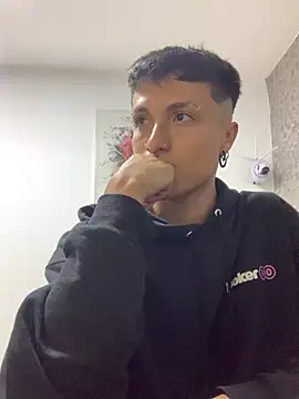 Snapshot of Milan_Bach chatting on 03/25/26, 05:57 Milan Bach online show from 03/25/26, 05:57