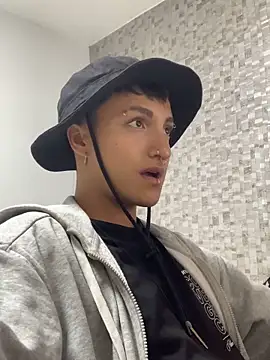 Snapshot of Milan_Bach chatting on 03/29/26, 07:30 Milan Bach online show from 03/29/26, 07:30