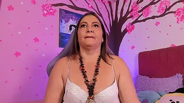 Snapshot of PalomaLombardi chatting on 05/20/26, 10:54 PalomaLombardi online show from 05/20/26, 10:54