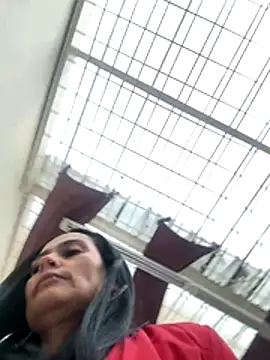 CharlotteCottin online show from 12/17/25, 11:16