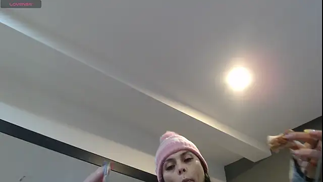 CharlotteCottin online show from 06/04/26, 11:16