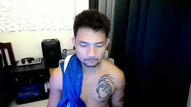 Snapshot of Thefriskyasian chatting on 09/15/25, 09:59 Thefriskyasian online show from 09/15/25, 09:59