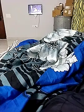 Snapshot of Desiandaj chatting on 12/19/25, 04:14 Desiandaj online show from 12/19/25, 04:14