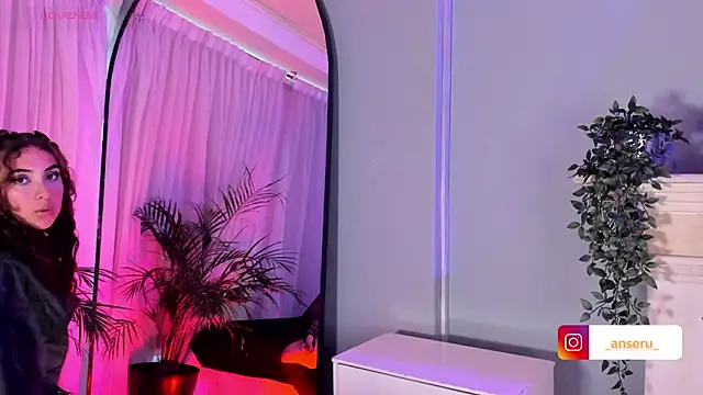 Anseru  online show from 10/04/25, 11:41