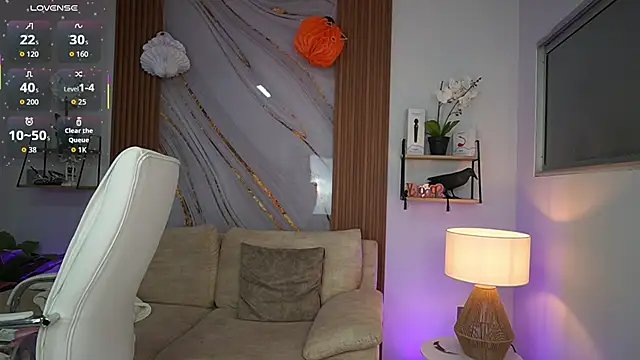 MilaCrave online show from 10/31/25, 11:33