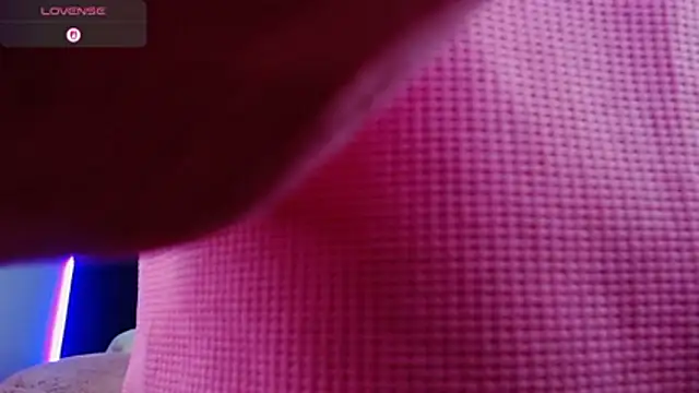 ingrid zese  online show from 12/13/25, 07:53