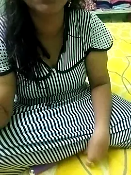 Dimplegirl online show from 11/23/25, 03:39