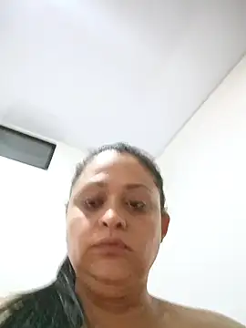 Snapshot of Nanna_160290 chatting on 01/17/26, 01:21 Nanna 160290 online show from 01/17/26, 01:21