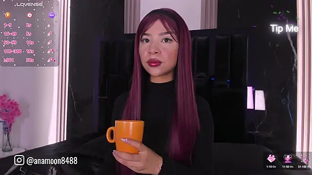 jennie whitee online show from 09/12/25, 12:05