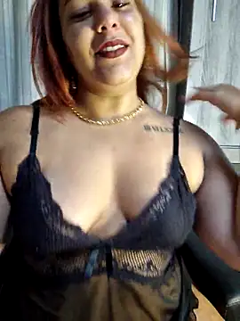 Snapshot of RuivaMisteriosa3 chatting on 11/13/25, 04:33 RuivaMisteriosa3 online show from 11/13/25, 04:33