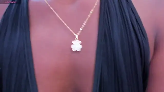 halleylorens online show from 03/04/26, 07:31