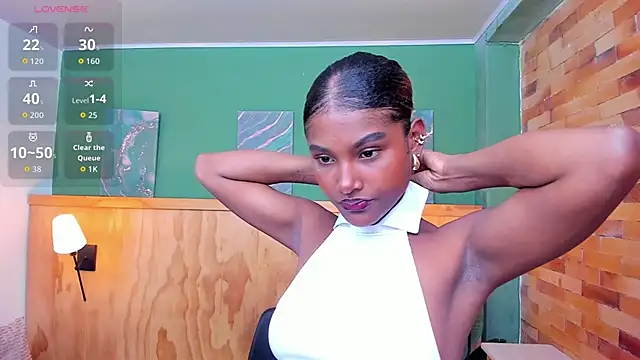 halleylorens online show from 03/30/26, 07:15