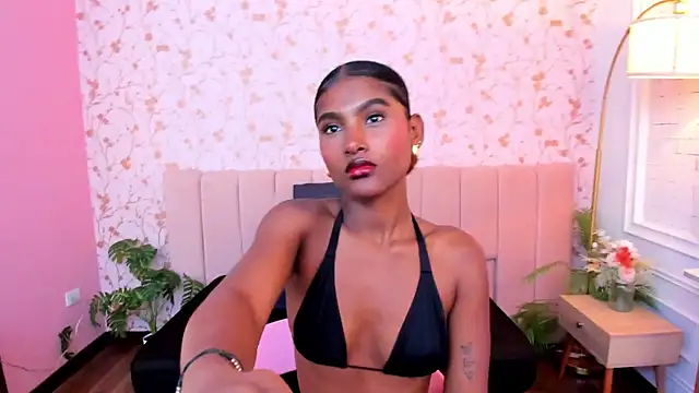 halleylorens online show from 07/09/26, 07:18