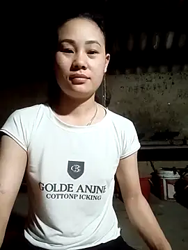 Ruaiuoi online show from 04/17/26, 09:51