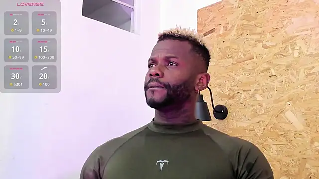 santiblack7 online show from 10/24/25, 08:16