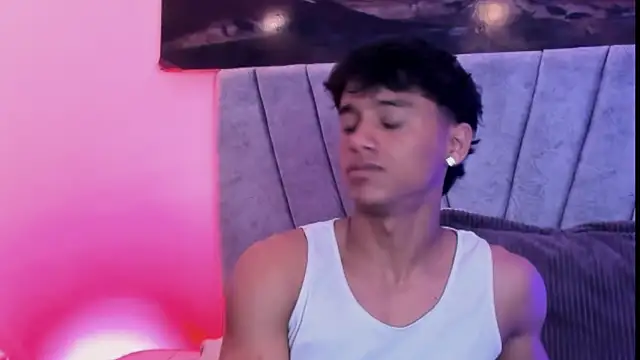 ZYZZ1312 online show from 11/21/25, 07:34