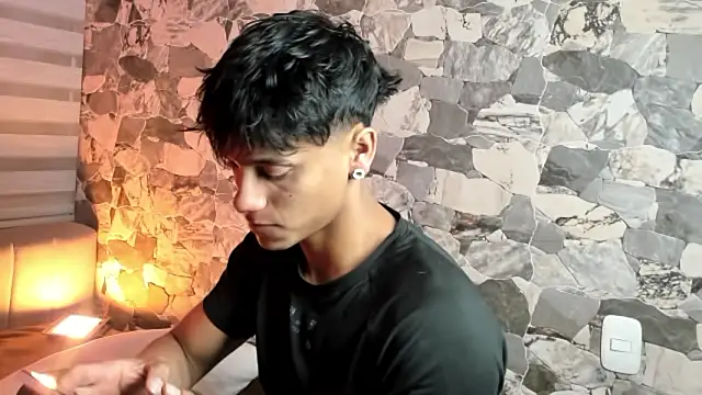 ZYZZ1312 online show from 03/11/26, 05:46