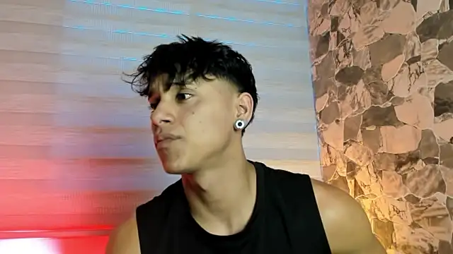 ZYZZ1312 online show from 03/21/26, 11:08