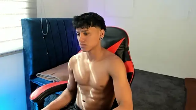 Snapshot of ZYZZ1312 chatting on 06/10/26, 07:24 ZYZZ1312 online show from 06/10/26, 07:24