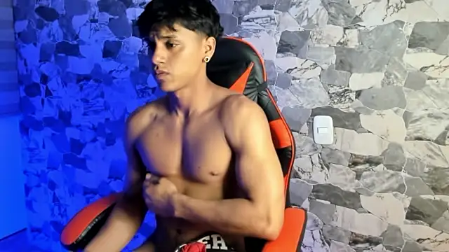 Snapshot of ZYZZ1312 chatting on 07/08/26, 03:33 ZYZZ1312 online show from 07/08/26, 03:33