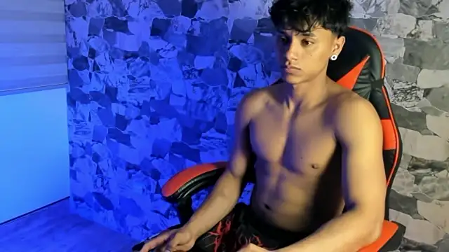 Snapshot of ZYZZ1312 chatting on 07/16/26, 04:18 ZYZZ1312 online show from 07/16/26, 04:18