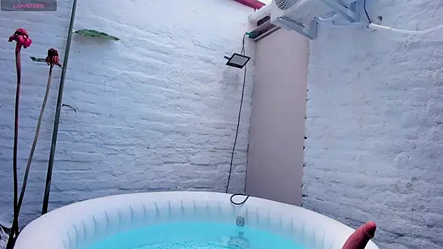 Snapshot of MONIK_FOX_CR chatting on 09/28/25, 07:41 MONIK FOX CR online show from 09/28/25, 07:41