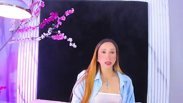 Snapshot of MONIK_FOX_CR chatting on 11/29/25, 07:39 MONIK FOX CR online show from 11/29/25, 07:39