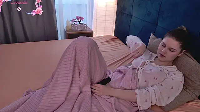 lisabaus online show from 04/10/26, 06:18