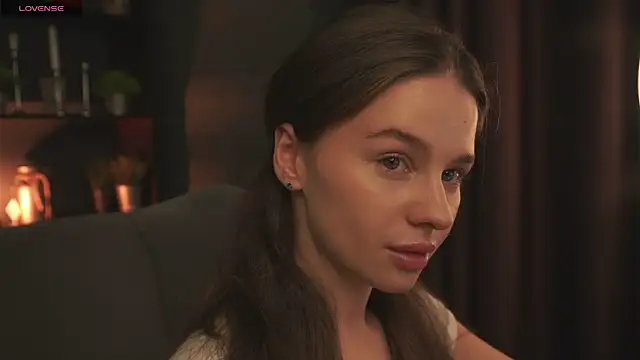 Olivia Farrell online show from 09/30/25, 12:43