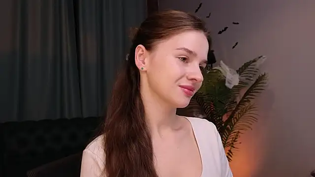 Olivia Farrell online show from 10/27/25, 12:42