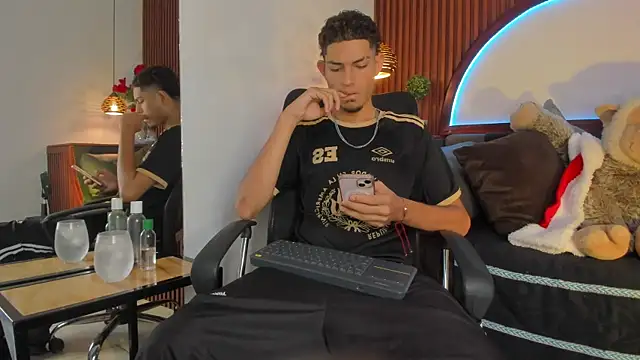 Adonis WB online show from 12/19/25, 09:00