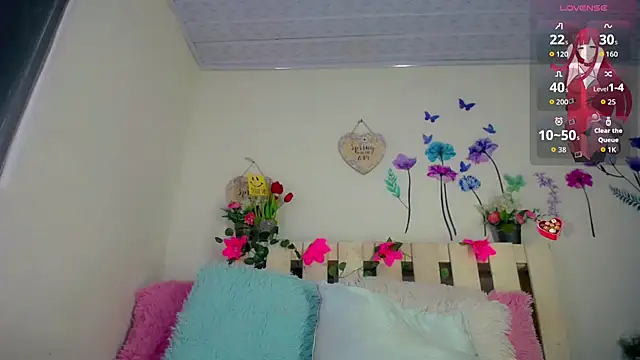 Snapshot of Eemily_- chatting on 09/15/25, 05:07 Eemily - online show from 09/15/25, 05:07