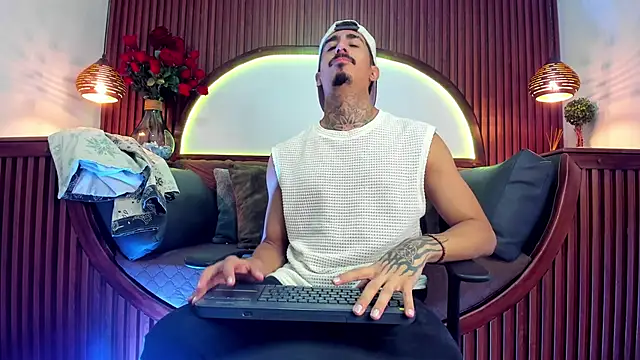 Donovan Desmond online show from 02/03/26, 04:10