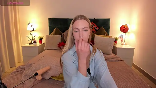 Snapshot of mishapallmer chatting on 10/26/25, 08:31 mishapallmer online show from 10/26/25, 08:31