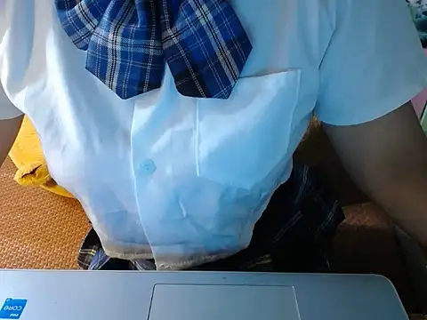 Snapshot of ahoa_Tk chatting on 09/10/25, 01:27 ahoa Tk online show from 09/10/25, 01:27