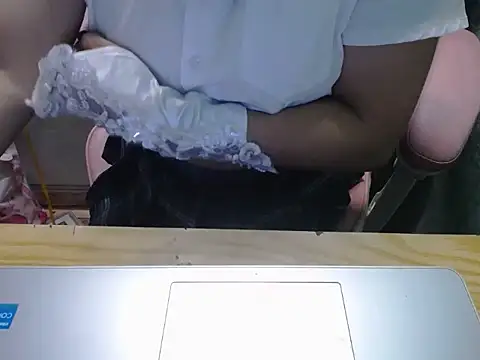 Snapshot of ahoa_Tk chatting on 09/30/25, 08:58 ahoa Tk online show from 09/30/25, 08:58