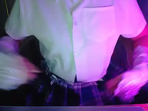 Snapshot of ahoa_Tk chatting on 10/14/25, 05:08 ahoa Tk online show from 10/14/25, 05:08